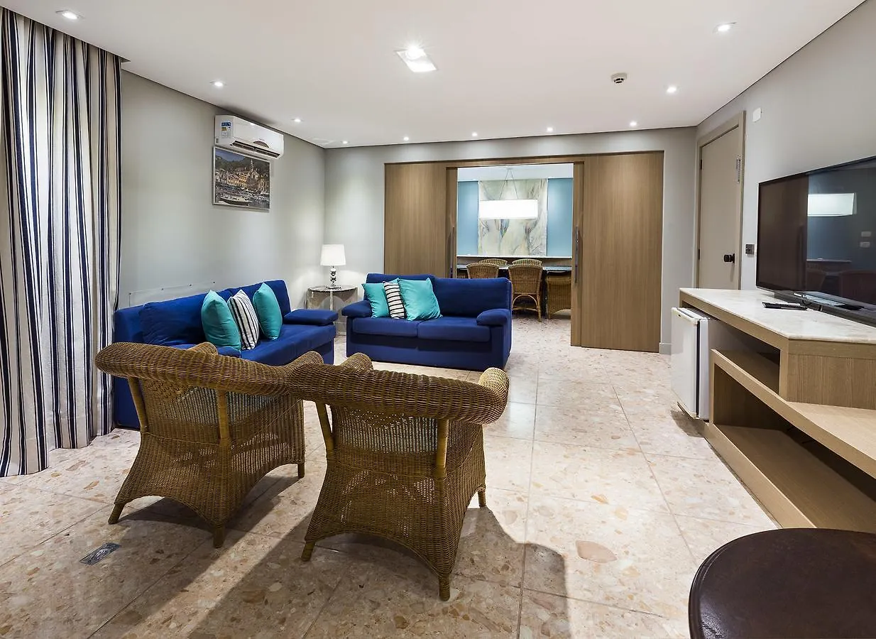 Hotel Parnaso Balneario Camboriu 4*,