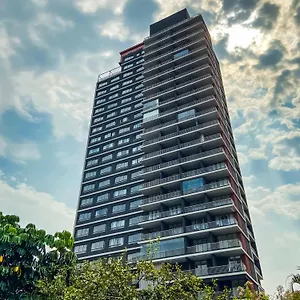 360 Suítes Vn Turiassú Apartamento