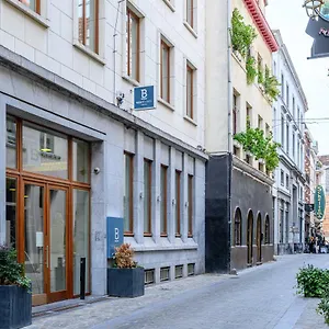 B-aparthotel Grand Place Apartahotel